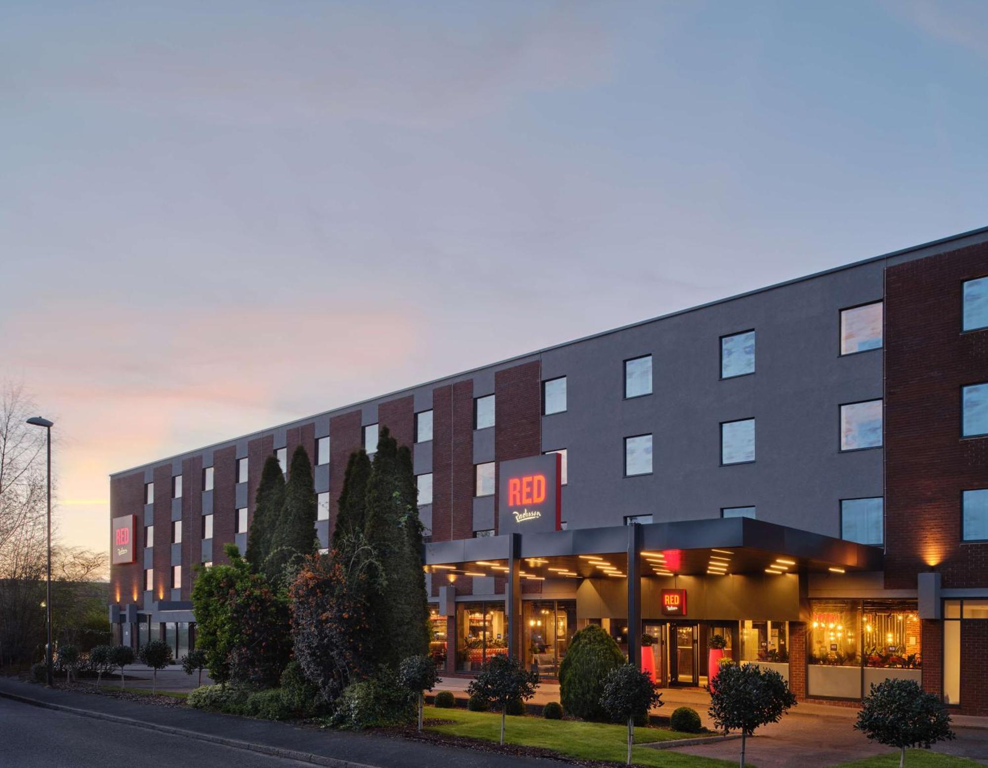 Hotel Radisson Red London Gatwick Airport