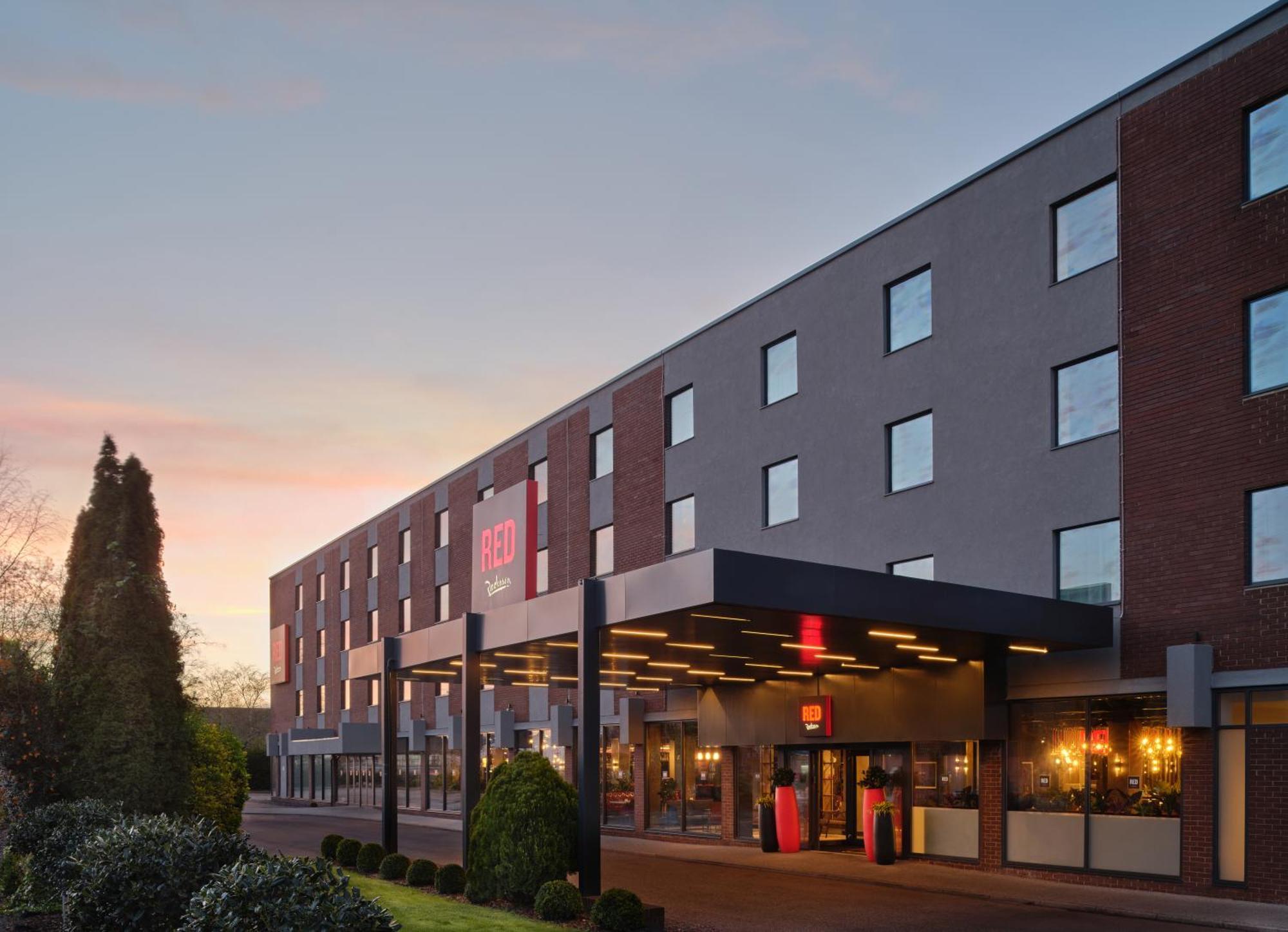 Radisson Red London Gatwick Airport Hotel